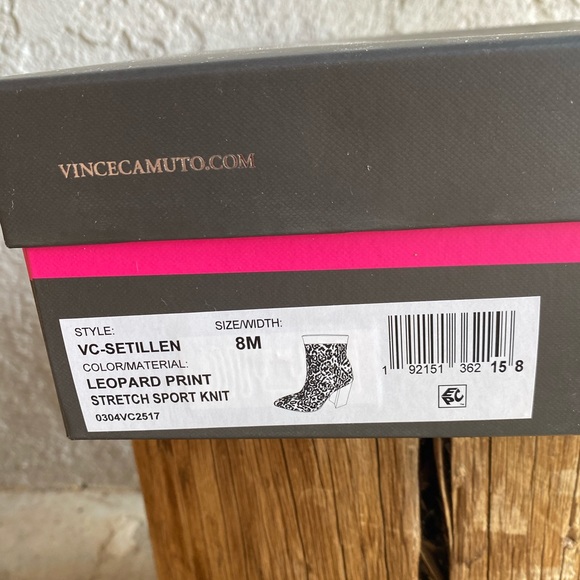 VINCE CAMUTO Setillen Booties In Leopard - Picture 5 of 9